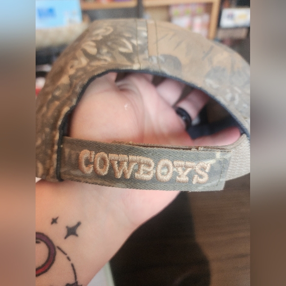 Dallas Cowboys hats - Picture 7 of 9